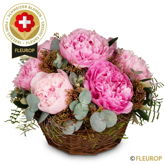 [86745] Pfingstrosengesteck mit Schweizer Blumen