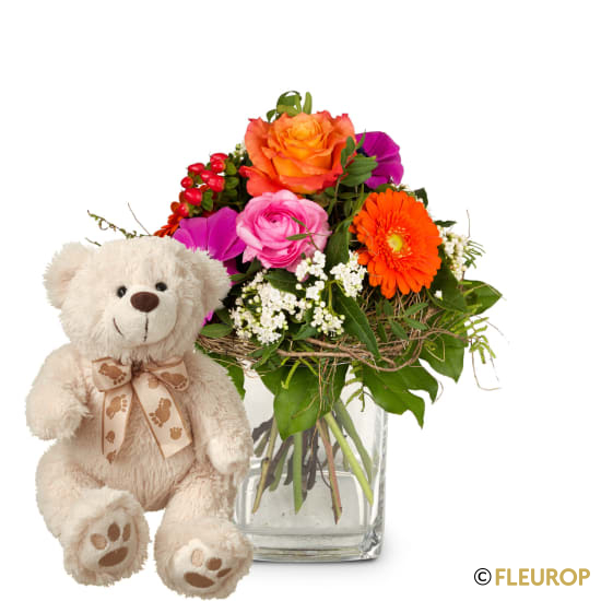 Blumenstrauss des Monats Februar mit Teddybär